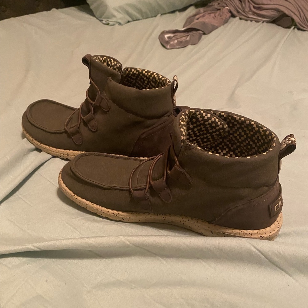 Hey Dude boots